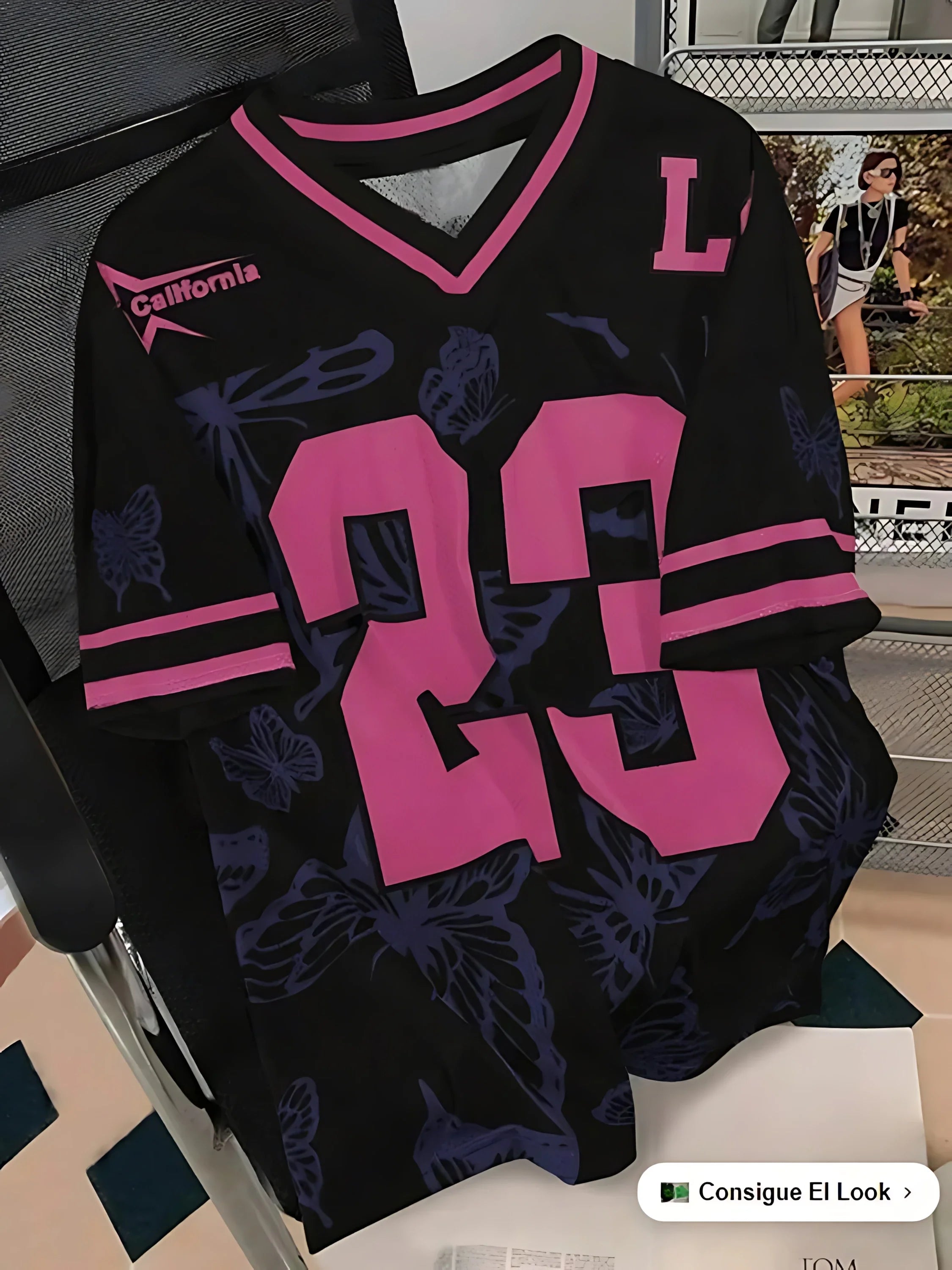 CAMISETA INFORMAL.